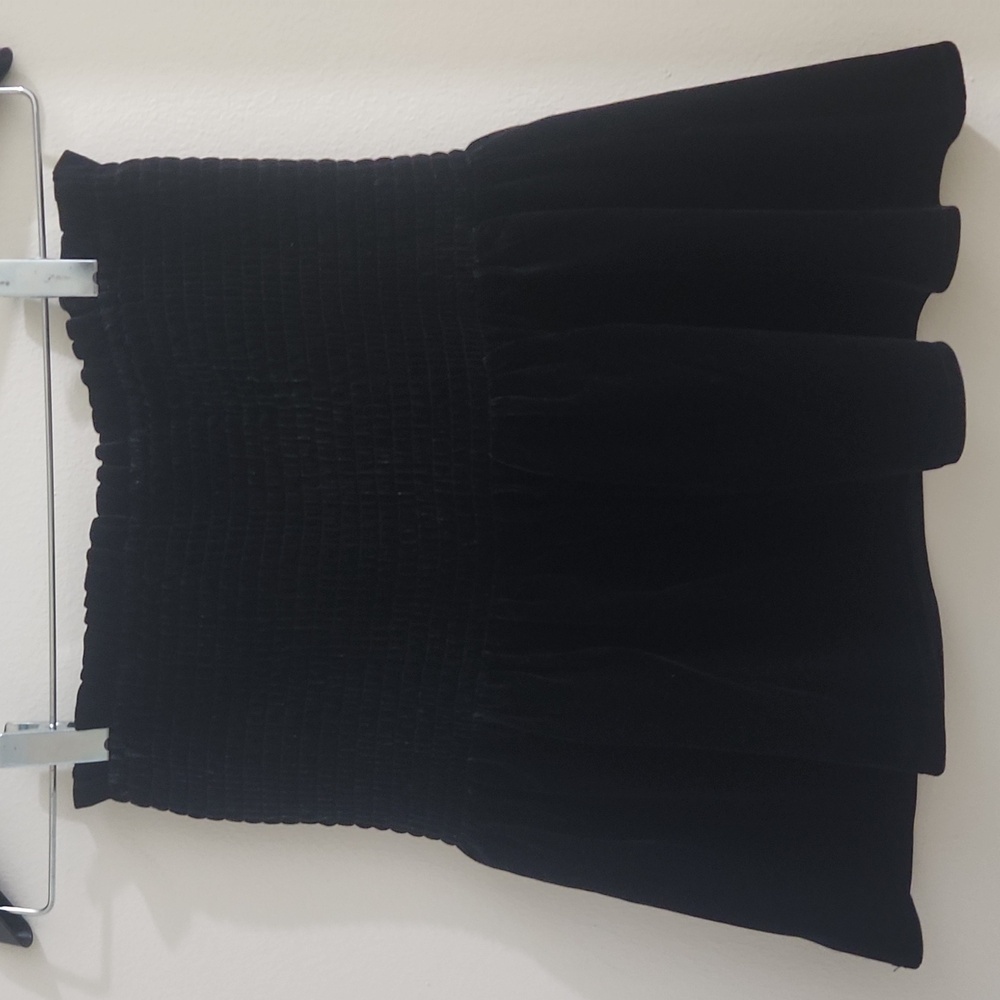 Zara Mini ⚫️ Velvet Elastic Waist Ruffle XS